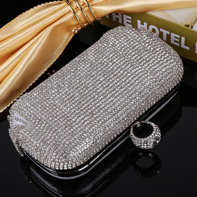 Pochettes de soirée pour femmes avec franges en strass argentées