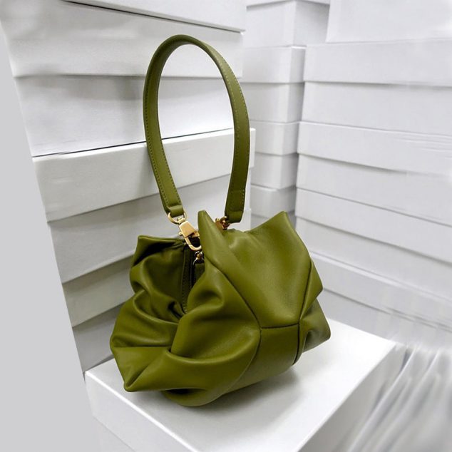 clutch bag bag GREEN in 2023  Green bag, Clutch fashion, Clutch bag