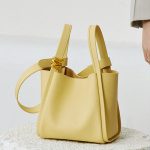 Petits sacs fourre-tout en cuir véritable Minimal pour femmes Sacs à dos Bucket