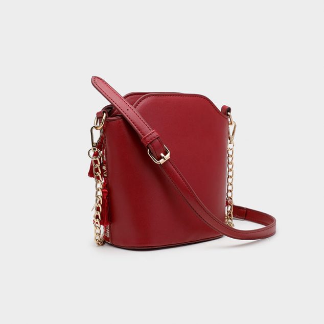 Women's Woven Tassel Bucket Bags
