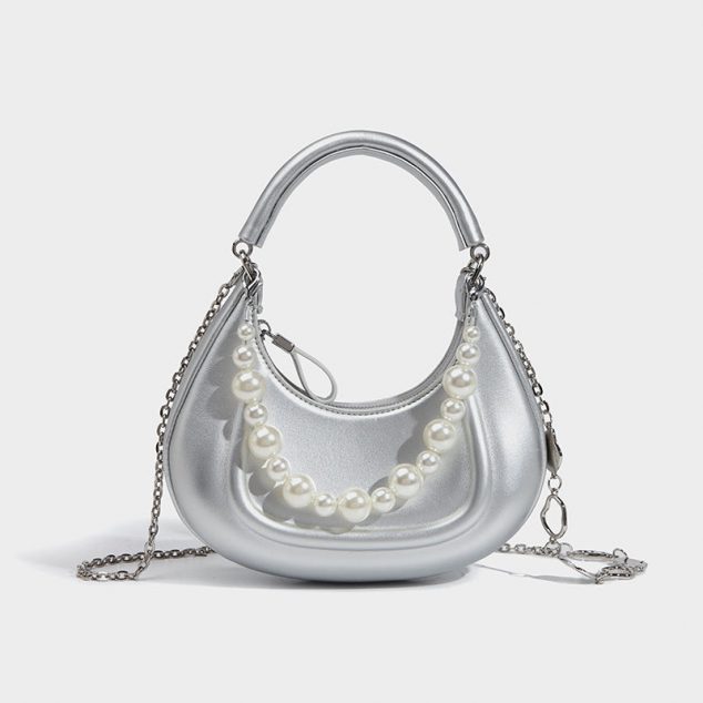 Petit sac à main à poignée en forme de demi-lune avec des perles et des chaînes pour femmes