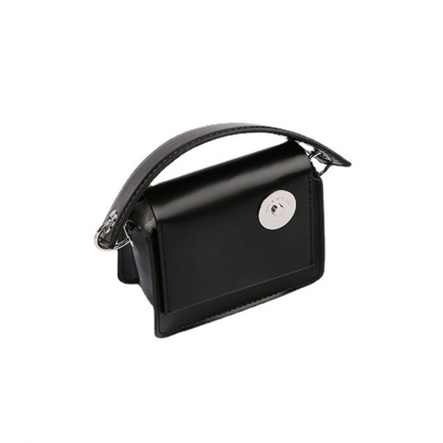 Women's Mini Chains Crossbody Bags in Black