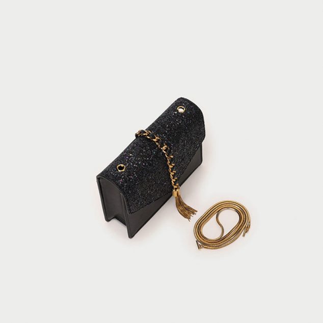 Sacs à enveloppe à glitter noirs avec pompon