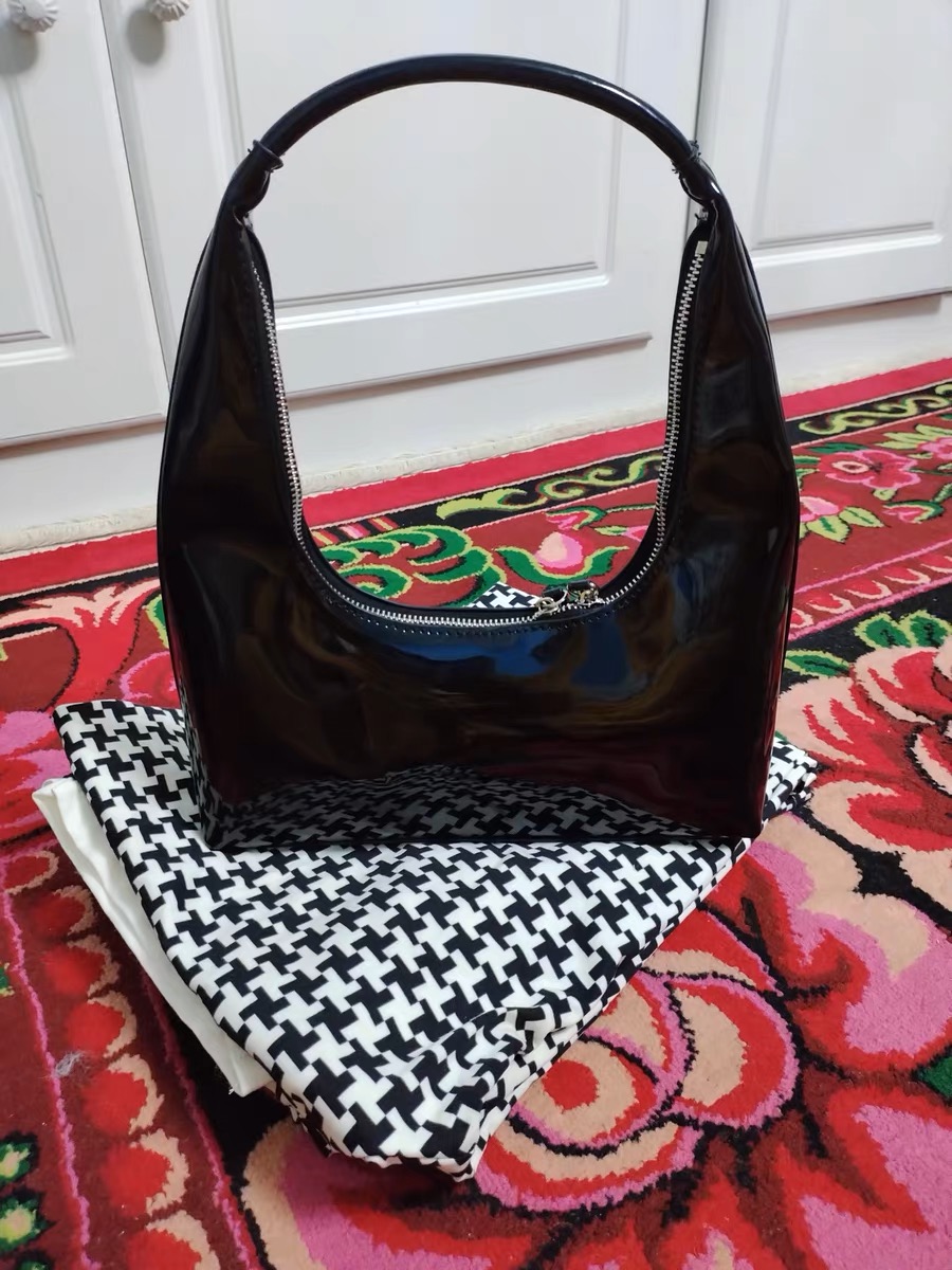 Women's Hobo Baguette Shoulder Bags in Vegan Patent Leather photo review