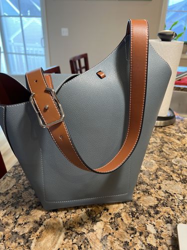 Women's Asymmetry Genuine Leather Bucket Bags photo review