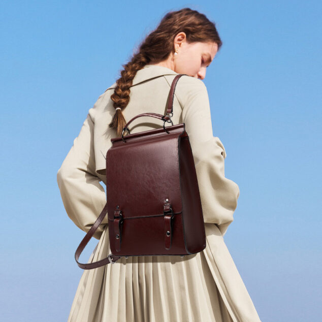 Women's Classic Minimal Backpacks in Genuine Leather