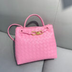 Women's Woven Leather Crossbody Top Handle Bag mit Diamanten-Muster