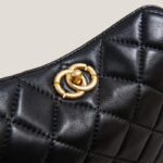 Women's Black Vintage Genuine Leather Quilted Lock Chain Crossbody Bag