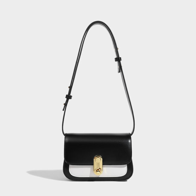 Minimalist Baguette Bag