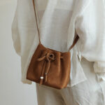 Damen Vintage Matte Echtes Leder Drawstring Crossbody Bucket Bag