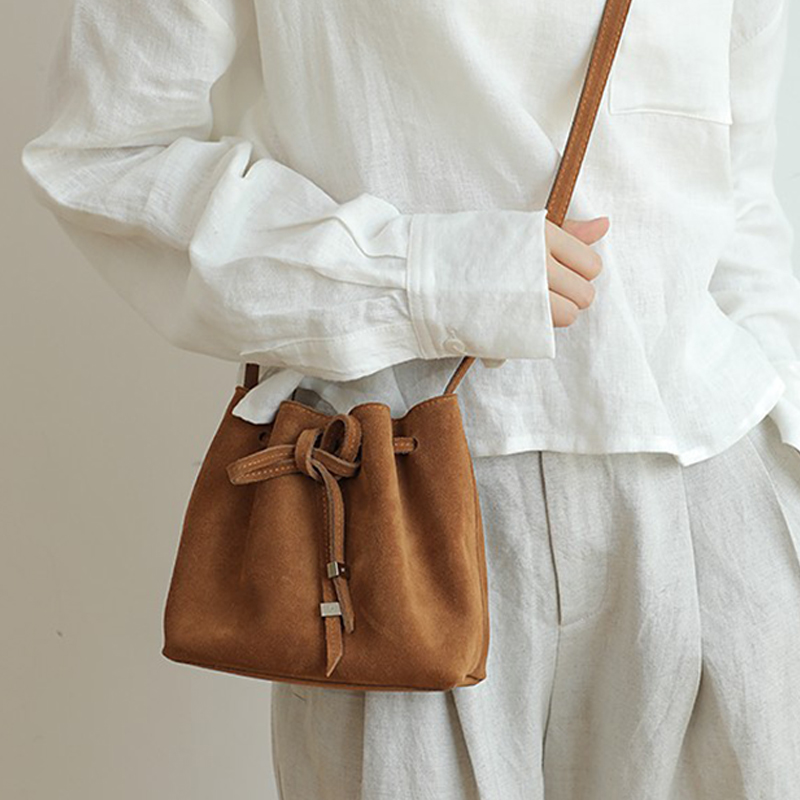 Women's Vintage Matte Genuine Leather Drawstring Crossbody Bucket Bag