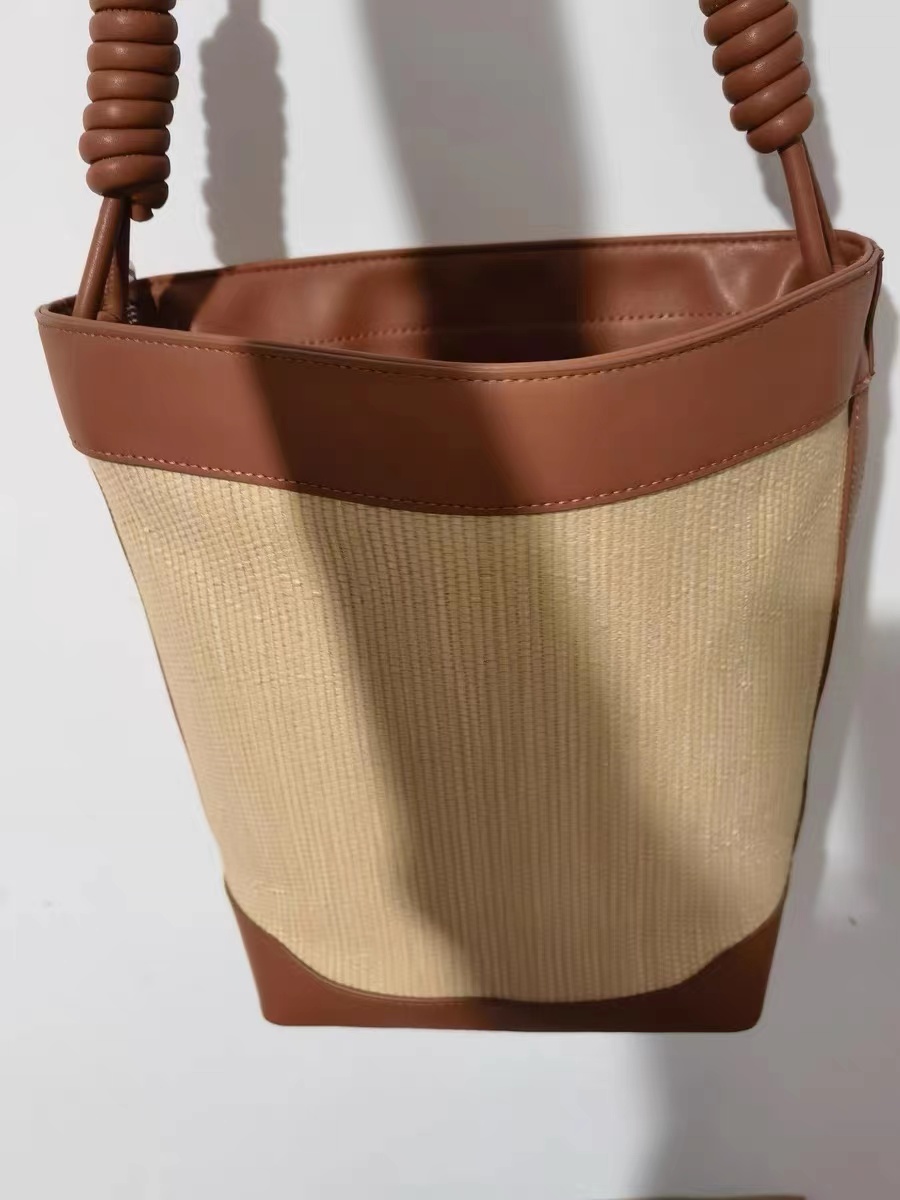 Women's Straw with Genuine Leather Shoulde Bucket Bag photo review