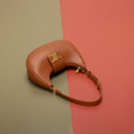 Women's Genuine Leather Minimalist Crossbody Bag with Magnetic Closure
