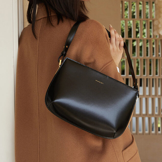 Women's Genuine Leather Minimalist Zipper Baguette Bag with Crossbody Strap