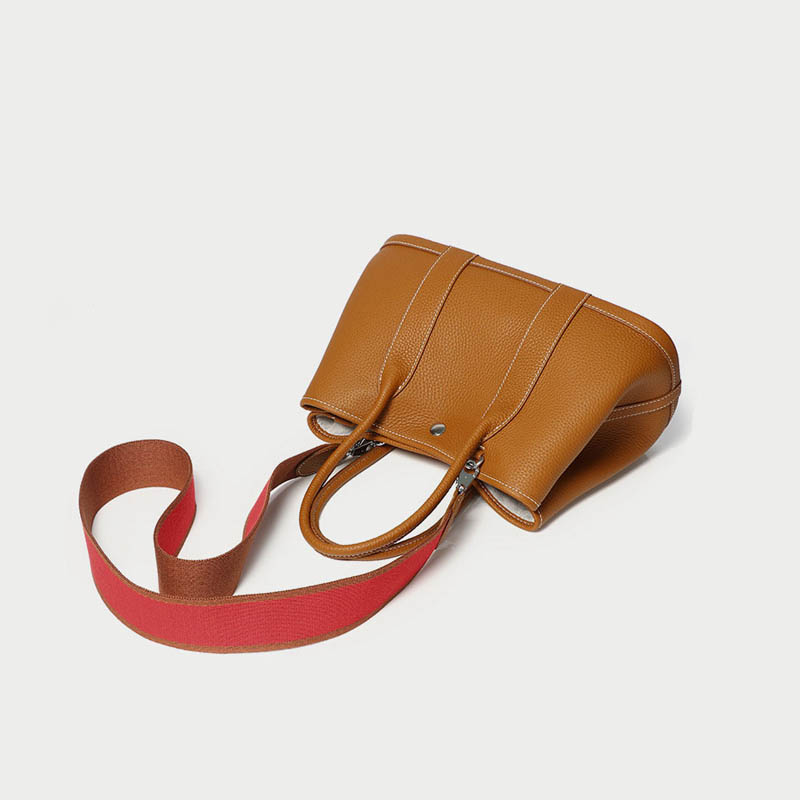 Women's Magnetic Closure Crossbody Tote Bag In Genuine Leather
