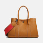 Women's Magnetic Closure Crossbody Tote Bag In Genuine Leather