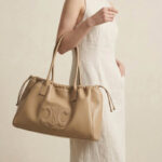 Women's Vintage Leather Pleated Drawstring Shoulder Tote Bag