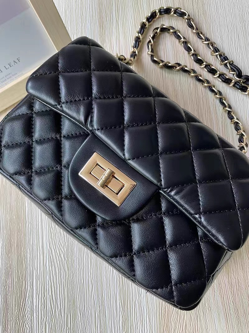 Women's Genuine Leather Quilted Top Handle Crossbody Bags photo review