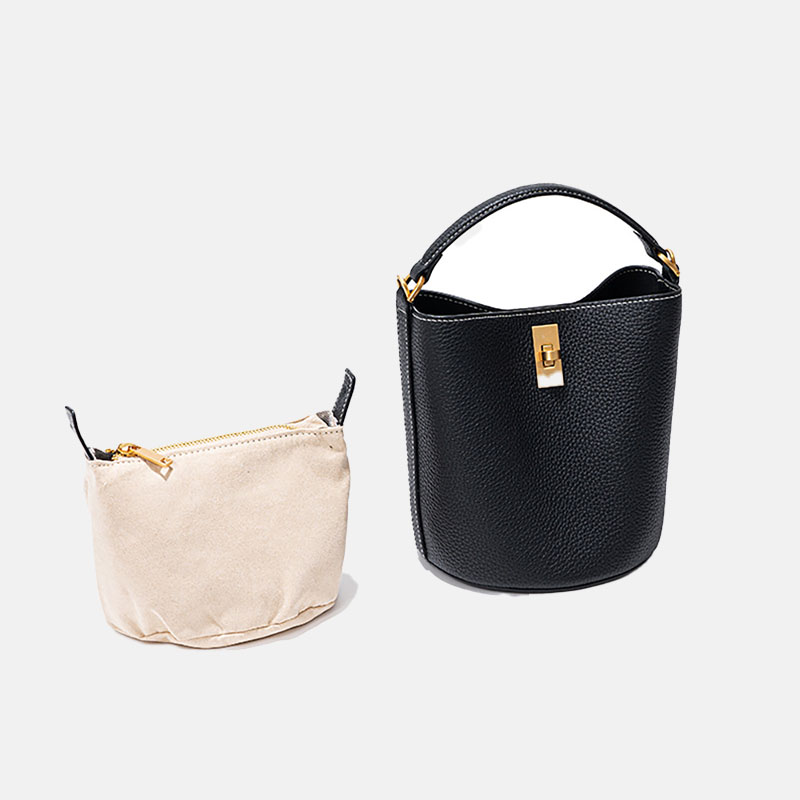 Women's Small Bucket Bags in Full Grain Leather