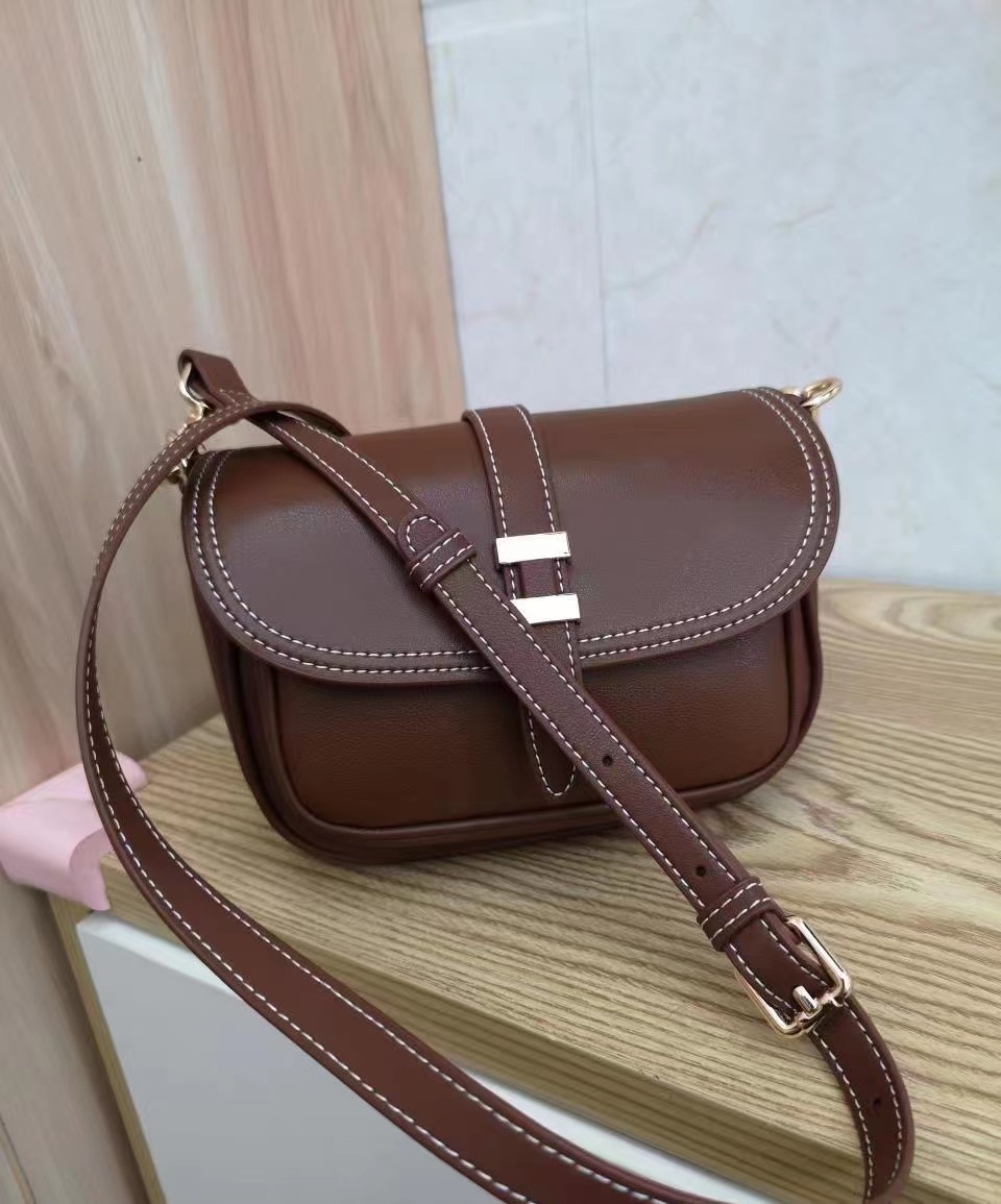 Women's Genuine Leather Saddle Shoulder Bags photo review