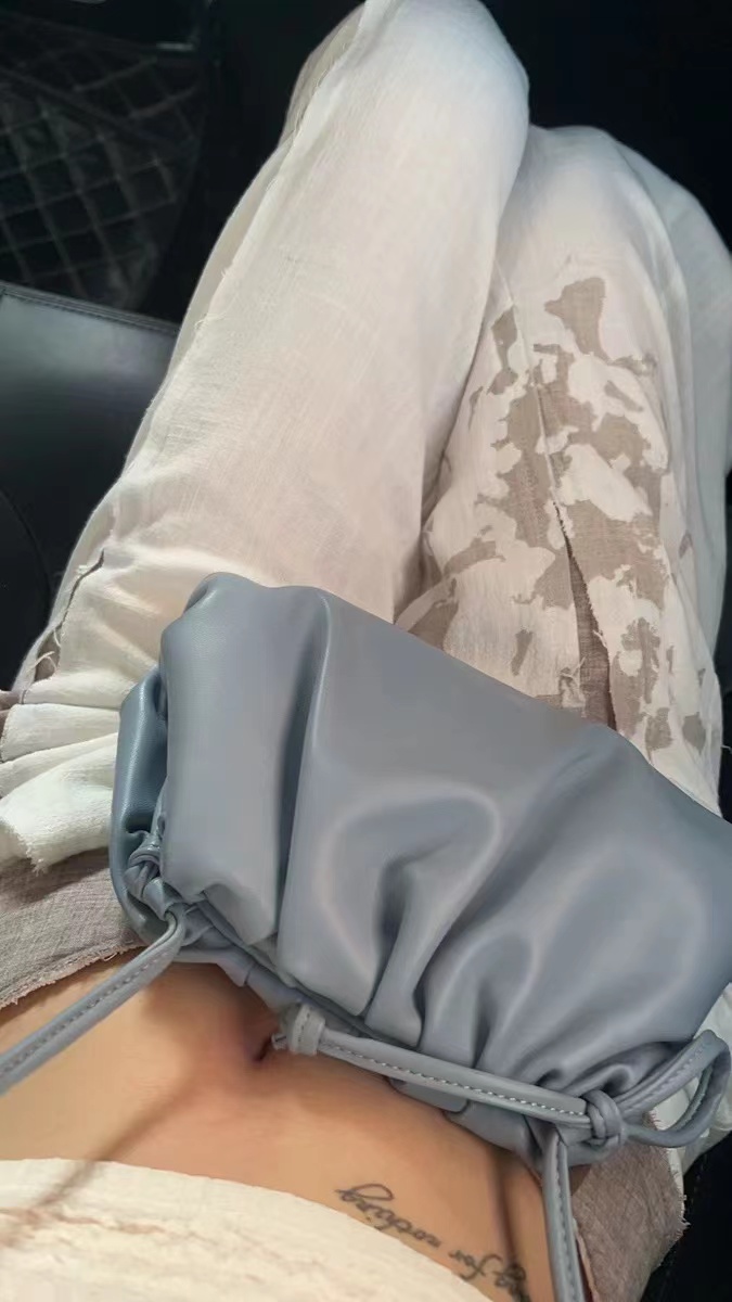 Women's Genuine Leather Cloud Shape Wrinkle Crossbody Bag photo review