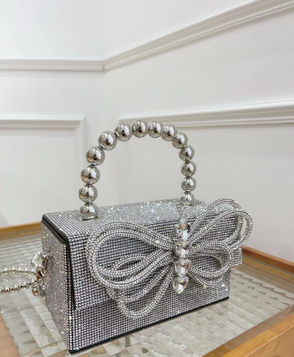 Women's All Over Rhinestones Bowknot Evening Clutch Bags in Silver photo review