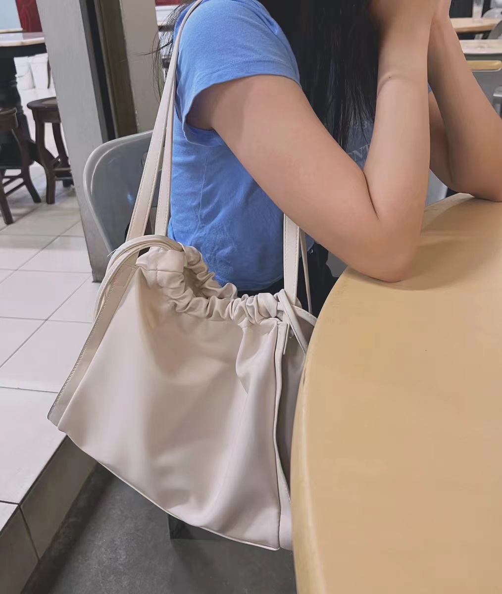 Women's Shoulder Tote Bags with Drawstring photo review
