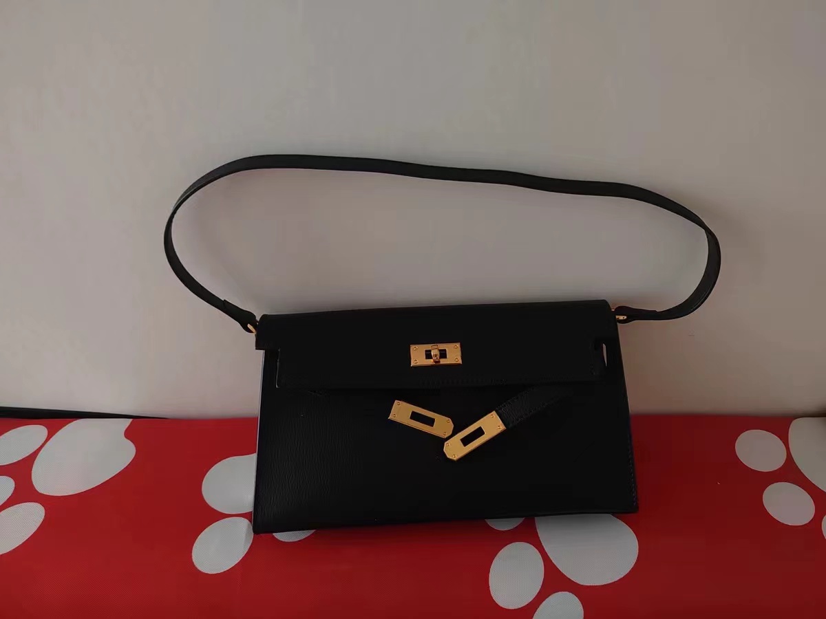 Women's Shoulder Bags in Genuine Split Leather photo review