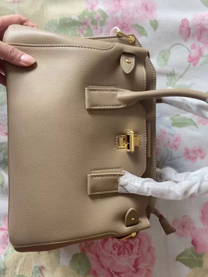 Women's Cowhide Leather Dual Handle Handbags photo review