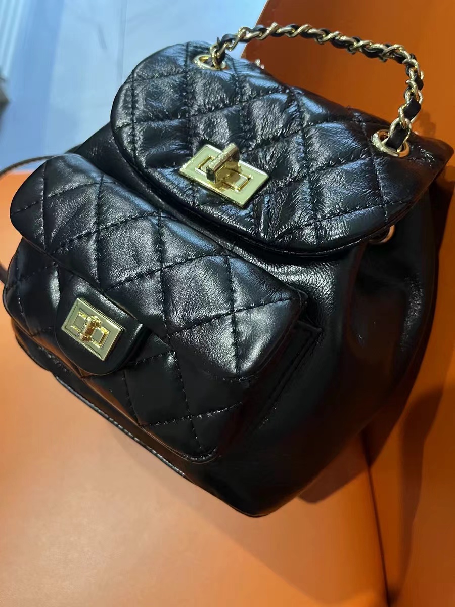 Women's Black Genuine Leather Bucket Quilted Backpack Bag photo review