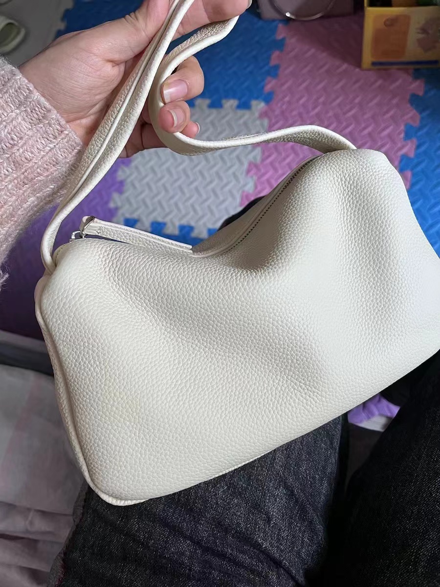 Women's Hobo Baguette Bags in Genuine Leather photo review