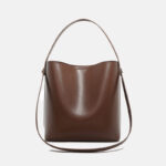 Women's Minimalist Magnetic Closure Tote Bags In Genuine Leather