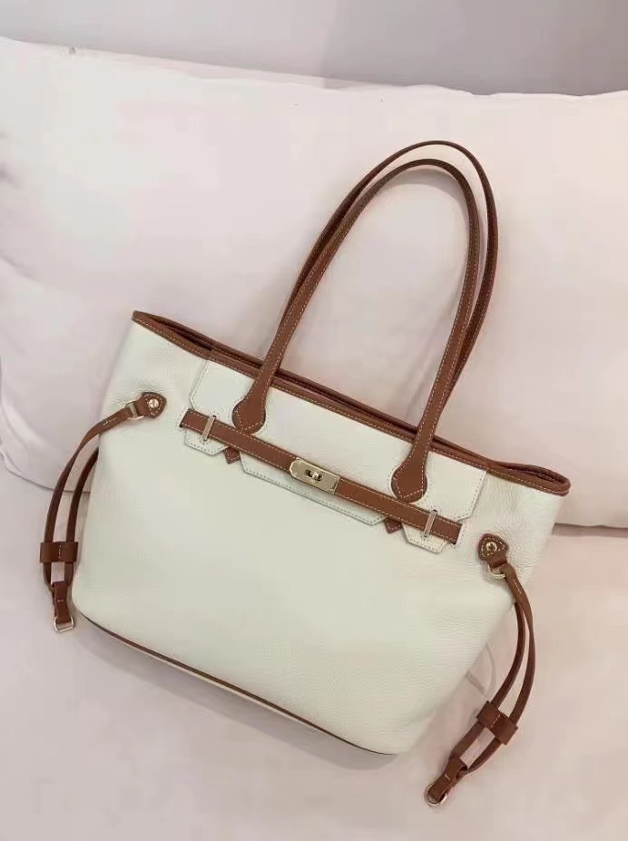 Women's Minimalist Genuine Leather Lock Decoration Tote Bag photo review