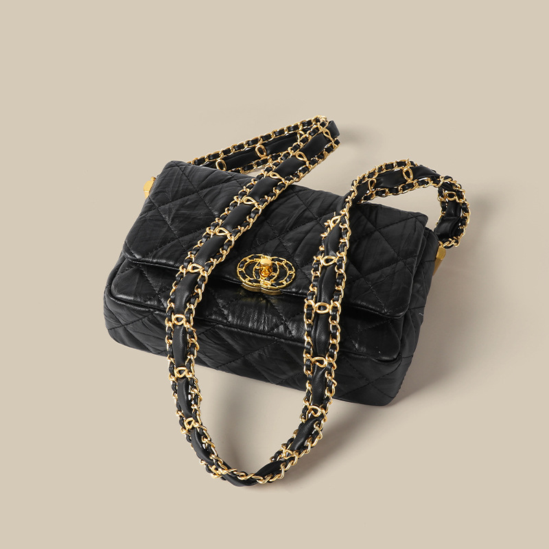 Women's Black Matte Quilted Genuine Leather Lock Buckle Chain Shoulder Crossbody Bag