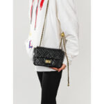 Women's Quilted Genuine Leather Lock Buckle Crossbody Chain Bag In Minimalist