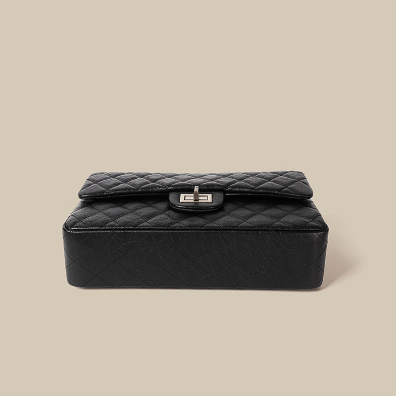 Women's Quilted Leather Flap Lock Clasp Crossbody Shoulder Chain Bags In Black