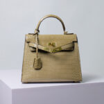 Women's Crocodile Genuine Leather Lock Buckle Crossbody Shoulder Top Handle Bag In Vintage