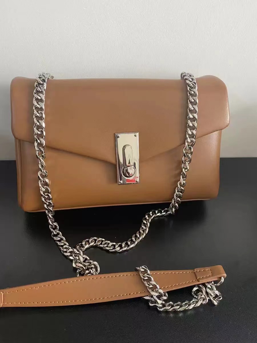 Damen Echtes Leder Schloss Kette Umschlag Crossbody Umhängetasche photo review