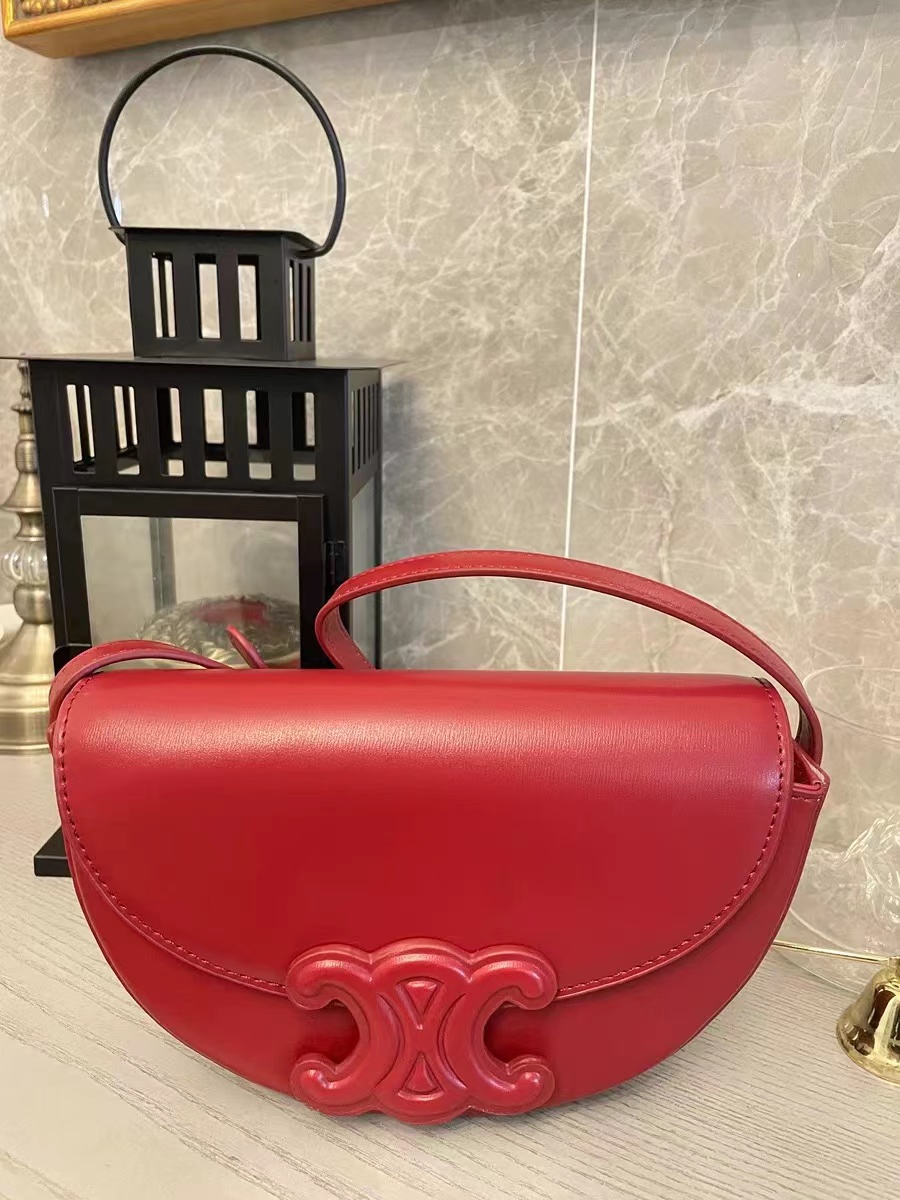 Women's Genuine Leather Half Moon Crossbody Shoulder Saddle Bags photo review