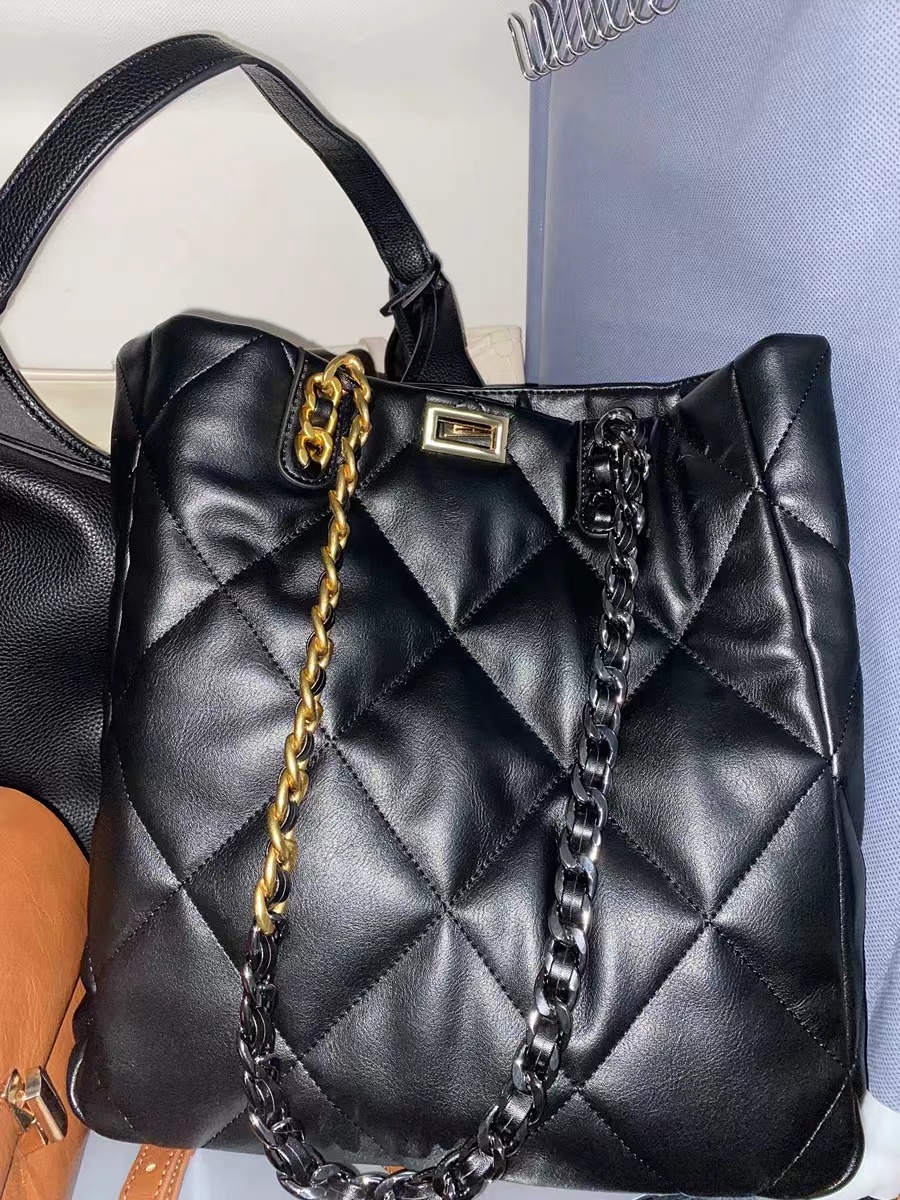 Women's Black Leather Quilted Chain Tote Bag photo review