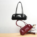 Women's Genuine Leather Zipper Shoulder Baguette Bag In Vintage