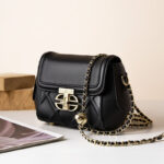 Women's Quilted Genuine Leather Lock Buckle Crossbody Chain Bag Vintage Style