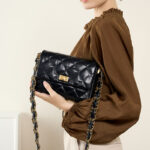 Women's Vintage Quilted Genuine Leather Lock Flap Shoulder Crossbody Chain Bags