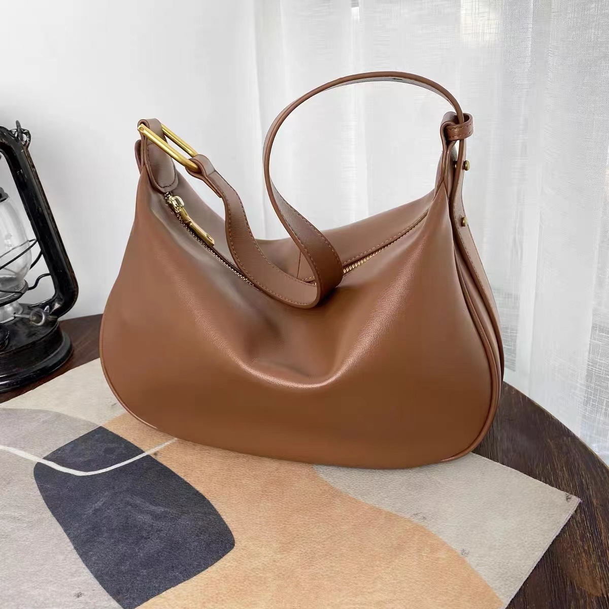 Women's Zipper Crossbody Shoulder Baguette Bag In Soft Genuine Leather photo review