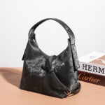 Damen Satin Echtleder Magnetische Hobo Tasche