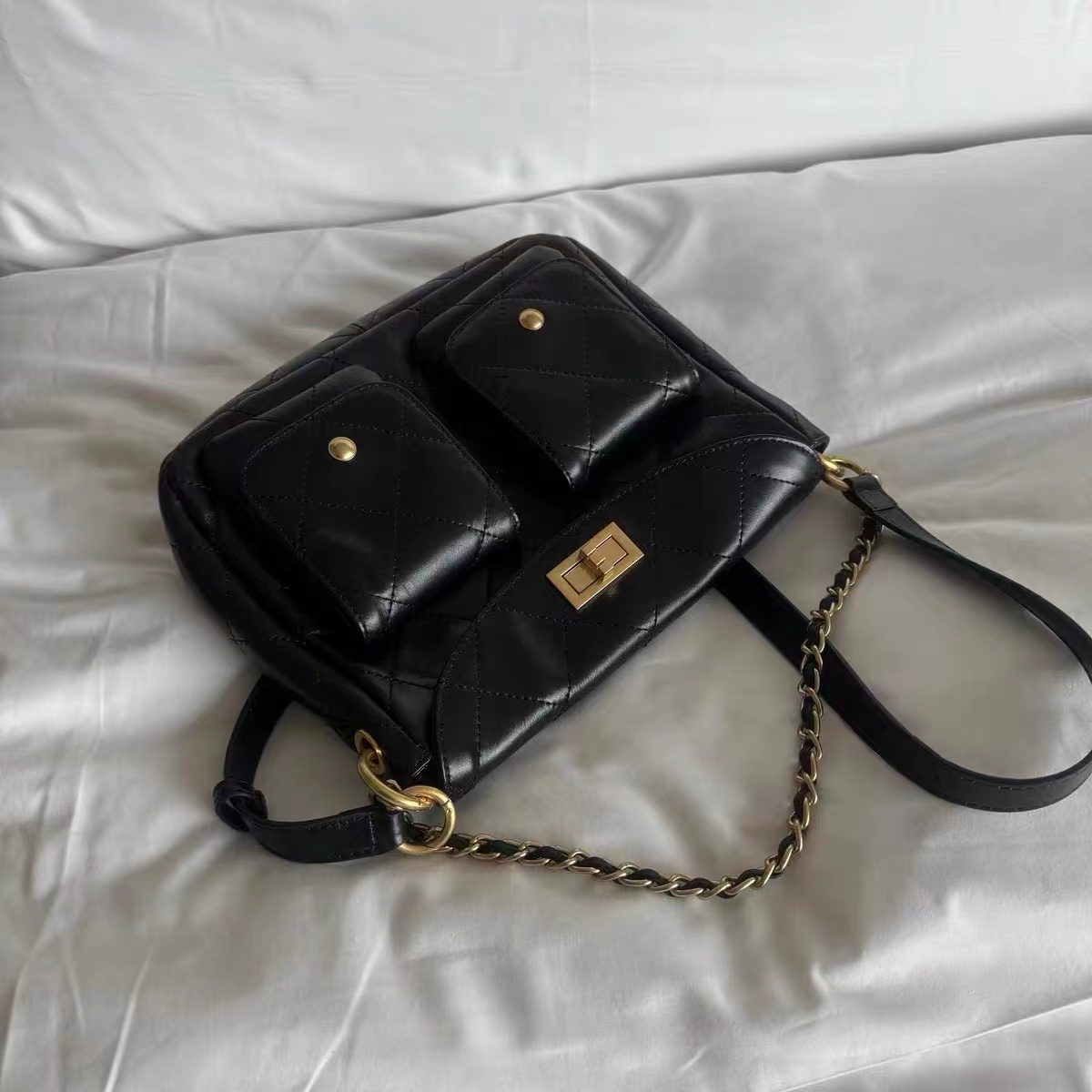 Women's Black Quilted Genuine Leather Chain Lock Shoulder Crossbody Bag In Vintage photo review