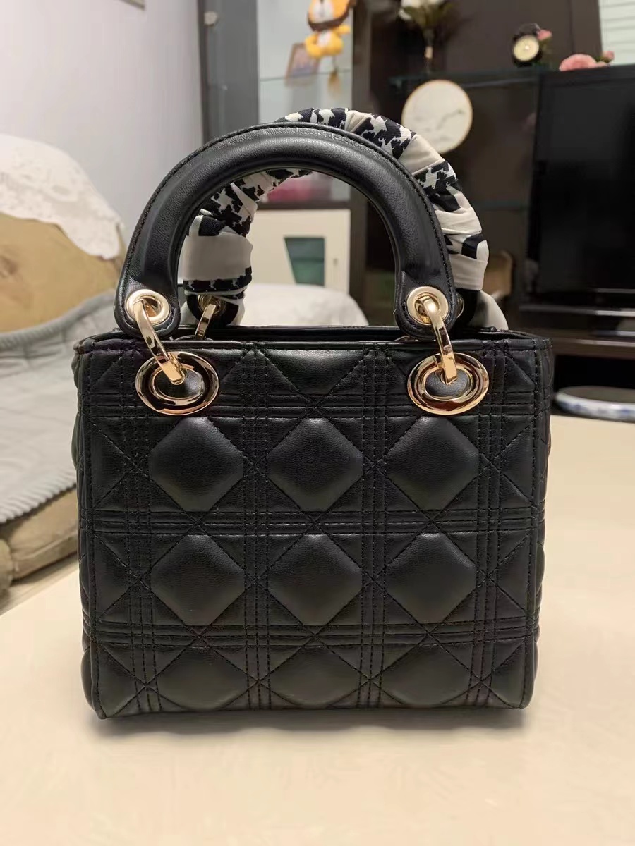 Women's Mini PU Quilted Crossbody Tote Bag photo review