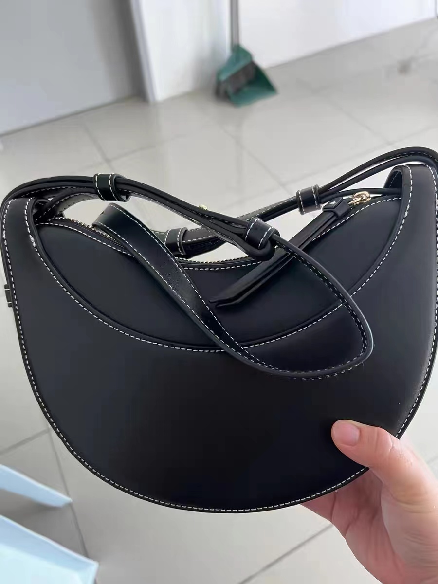 Women's Split Leather Saddle Shoulder Bags photo review