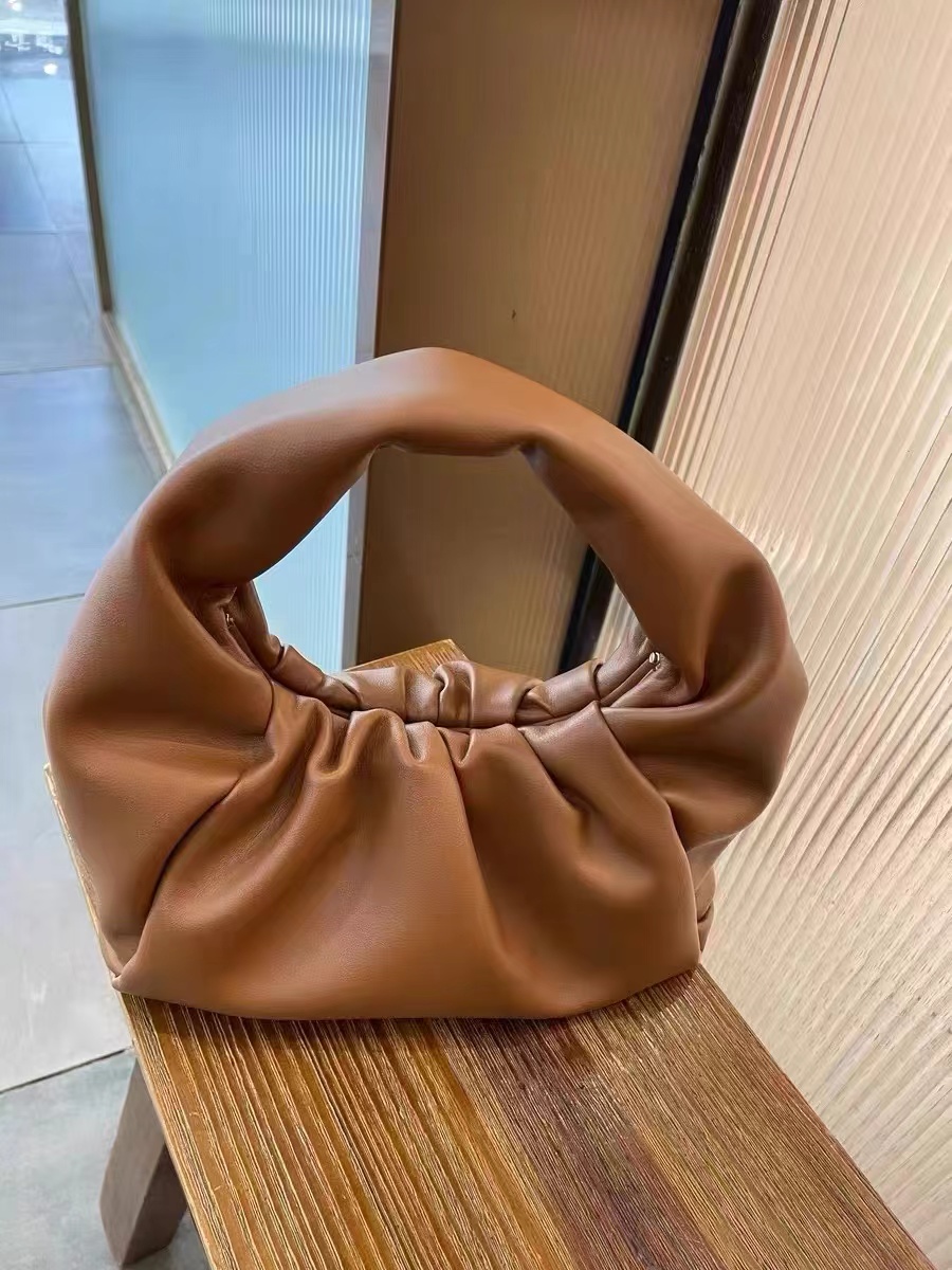 Women's Slouchy Hand Clutch in Genuine Leather photo review