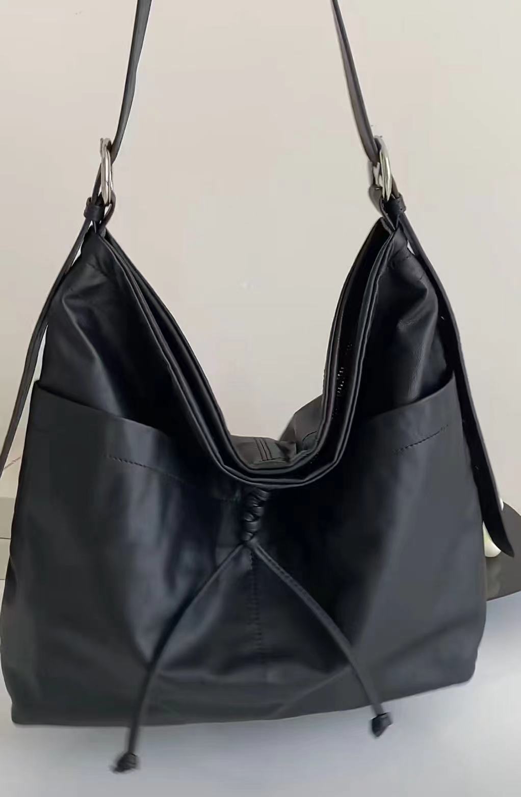 Women's Minimalist Genuine Leather Hobo Shoulder Bag photo review